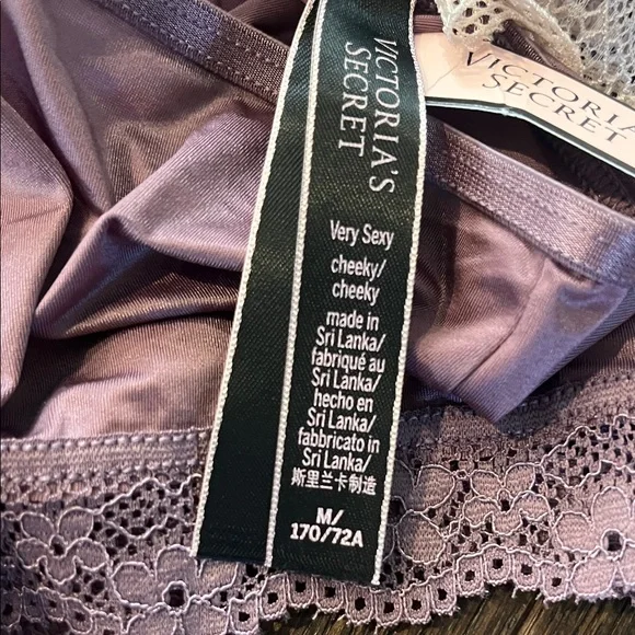 Victoria’s Secret Elegant Lace cheeky Women's Panties Set - Picture 6 of 7